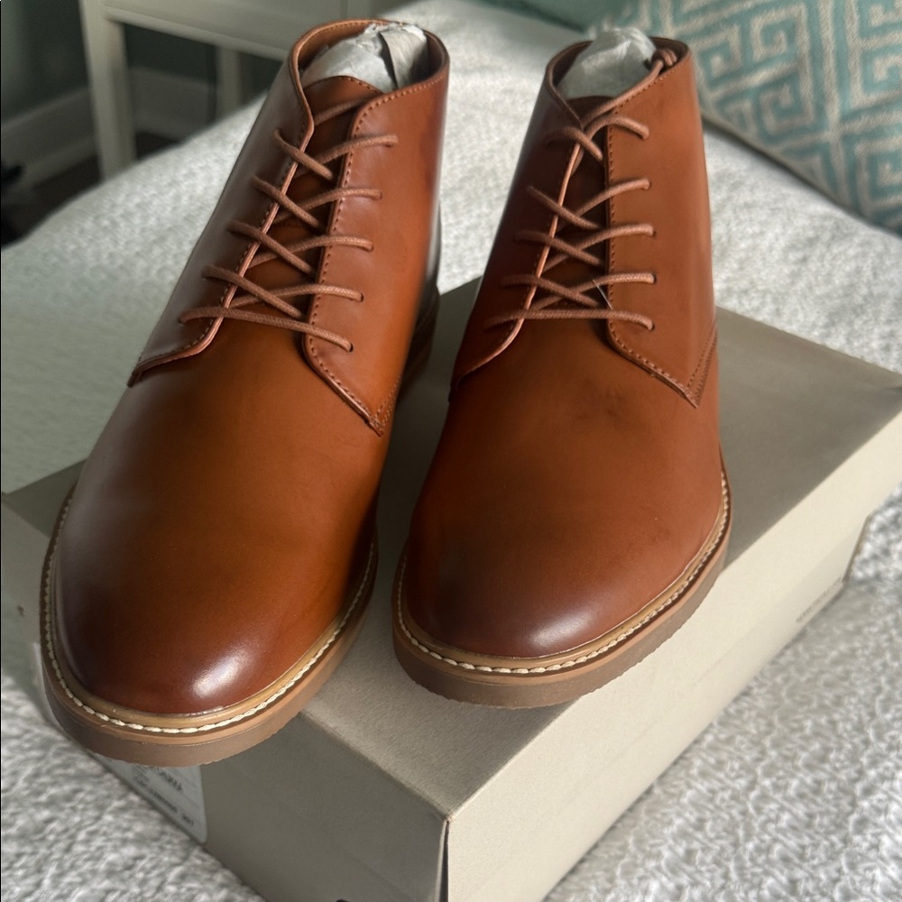 Reaction Kenneth Cole Tan Chukka Boots